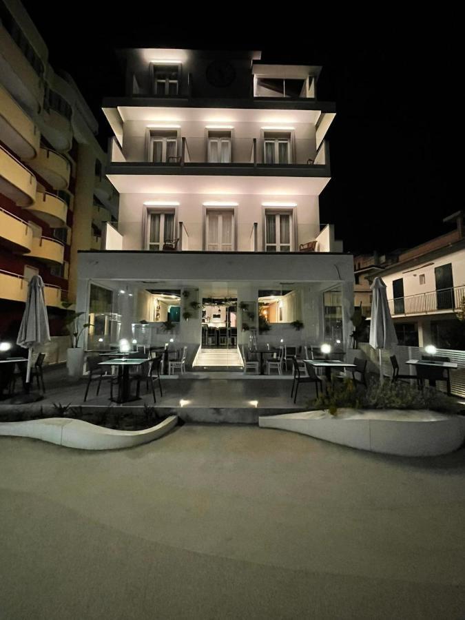 Hotel Brienz Bellaria-Igea Marina Buitenkant foto