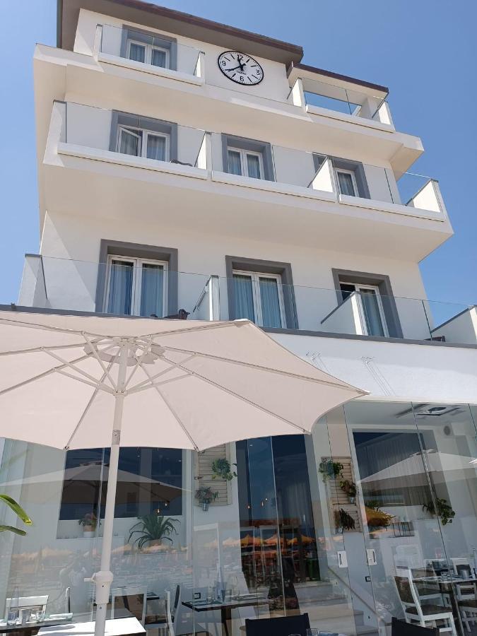 Hotel Brienz Bellaria-Igea Marina Buitenkant foto